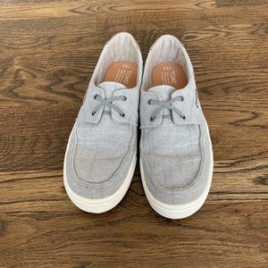 Boys TOMS Culver sneaker loafer like new